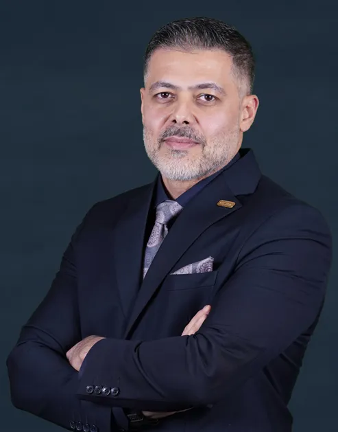 پروتزیست امیر خانلری