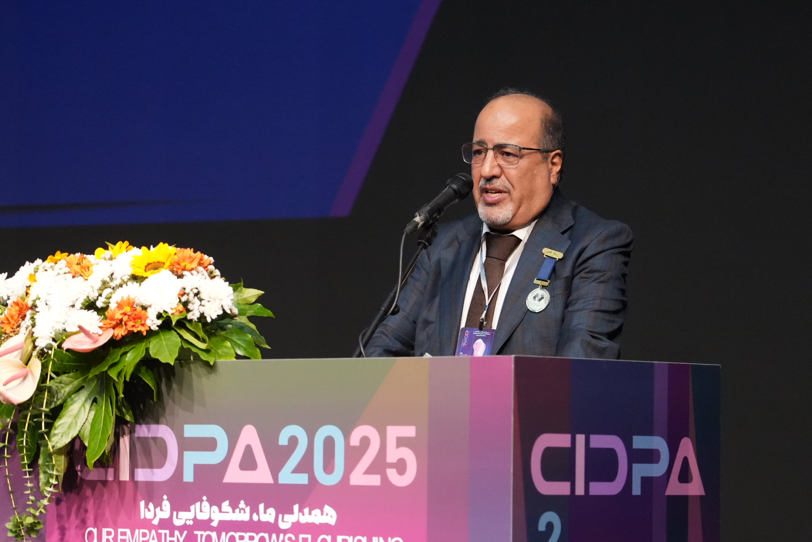 گزارش تصویری آیین افتتاحیه 32 امین کنگره علمی جامعه دندان سازان ایران