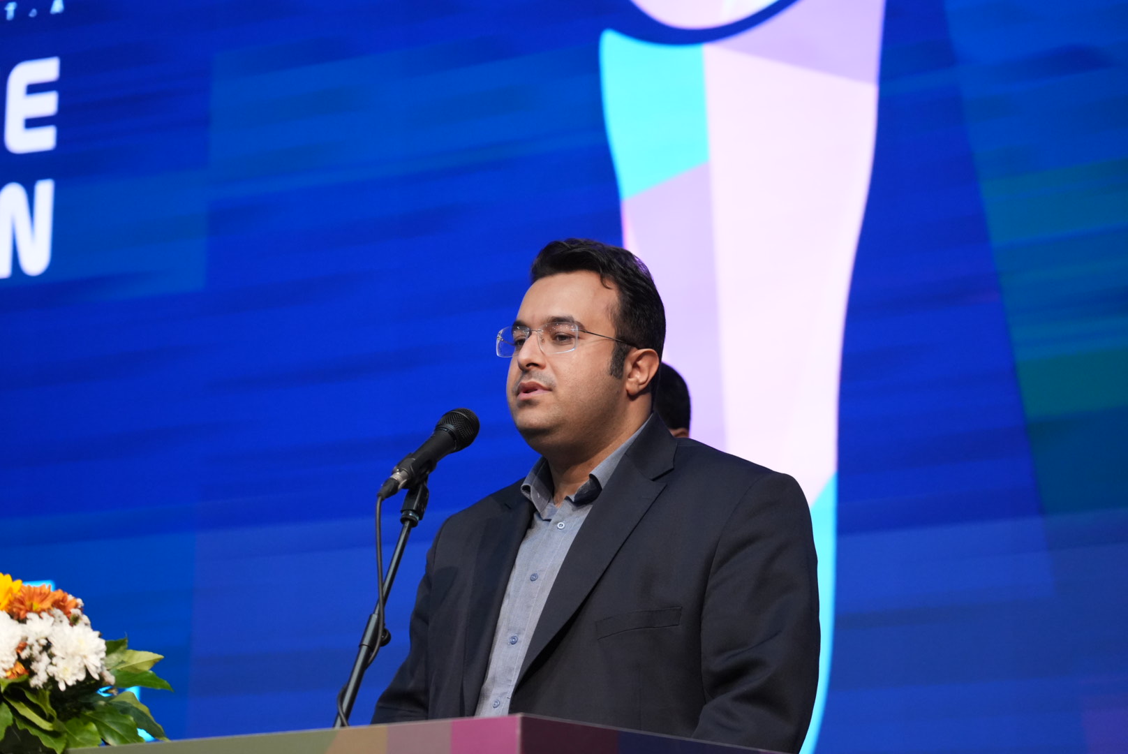 گزارش تصویری آیین افتتاحیه 32 امین کنگره علمی جامعه دندان سازان ایران