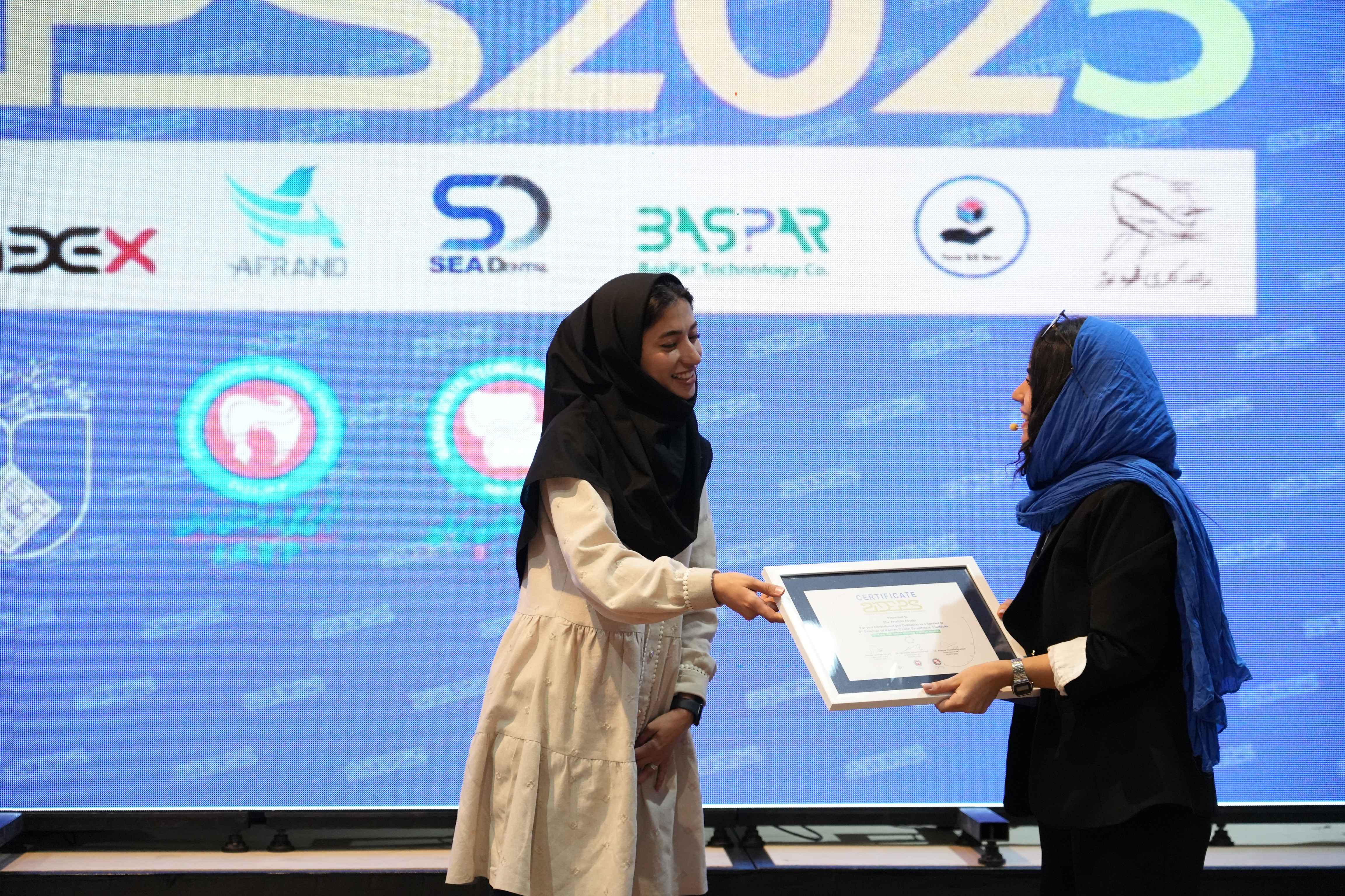 گزارش تصویری نهمین سمینار دانشجویی پروتز دندان- بخش 2