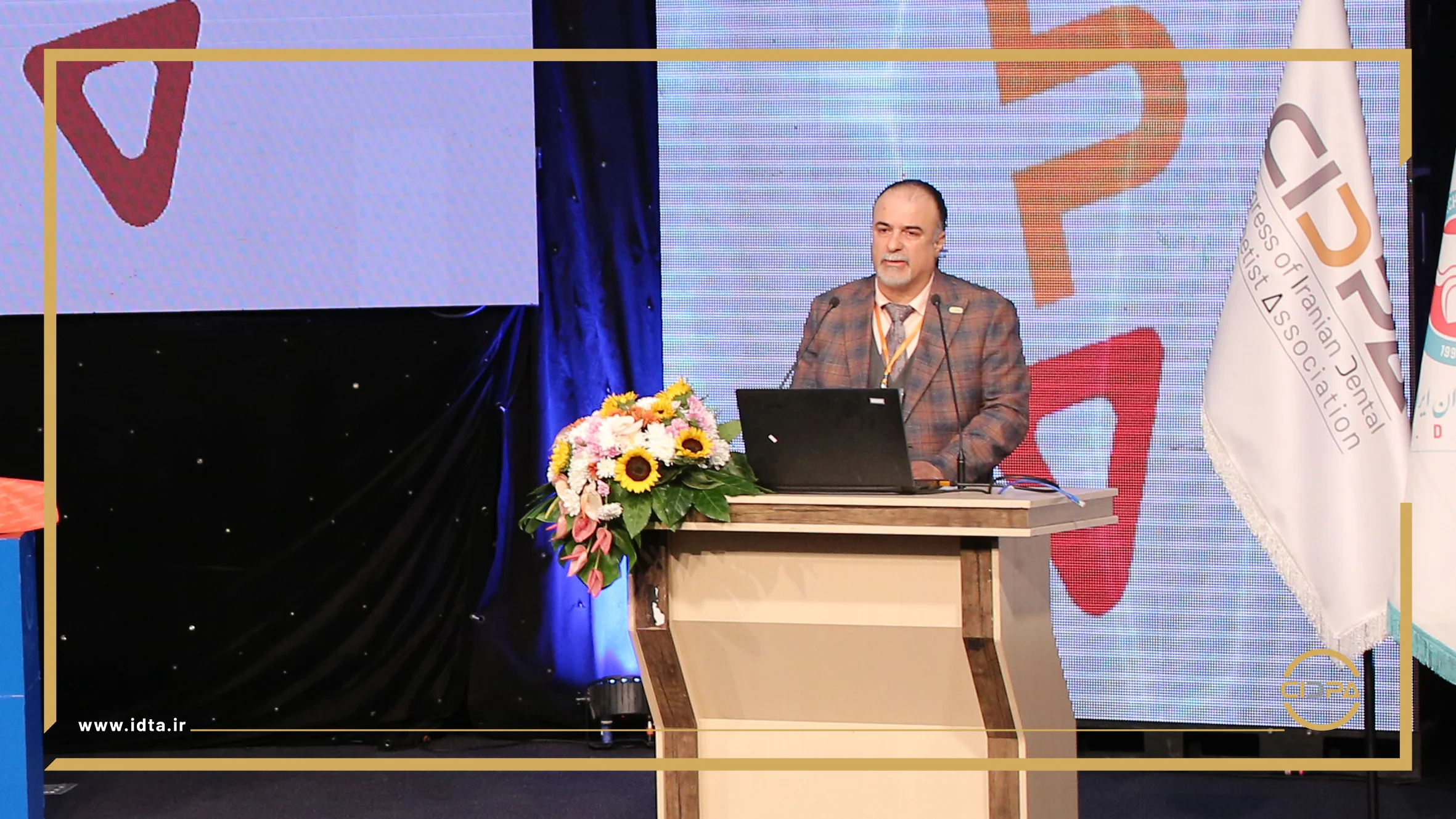 گزارش تصویری آیین افتتاحیه 31 امین کنگره علمی جامعه دندان سازان ایران