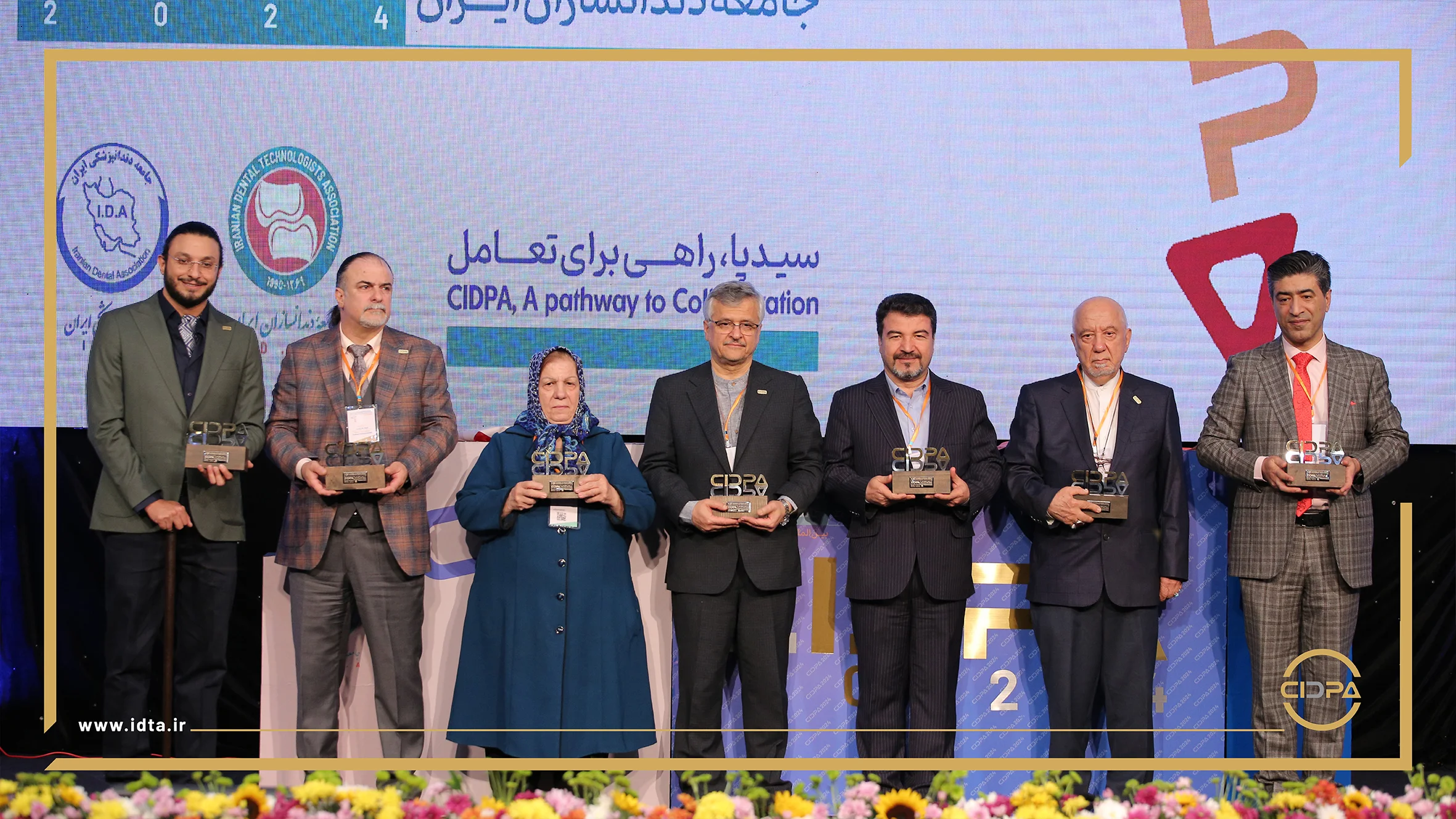 گزارش تصویری آیین افتتاحیه 31 امین کنگره علمی جامعه دندان سازان ایران