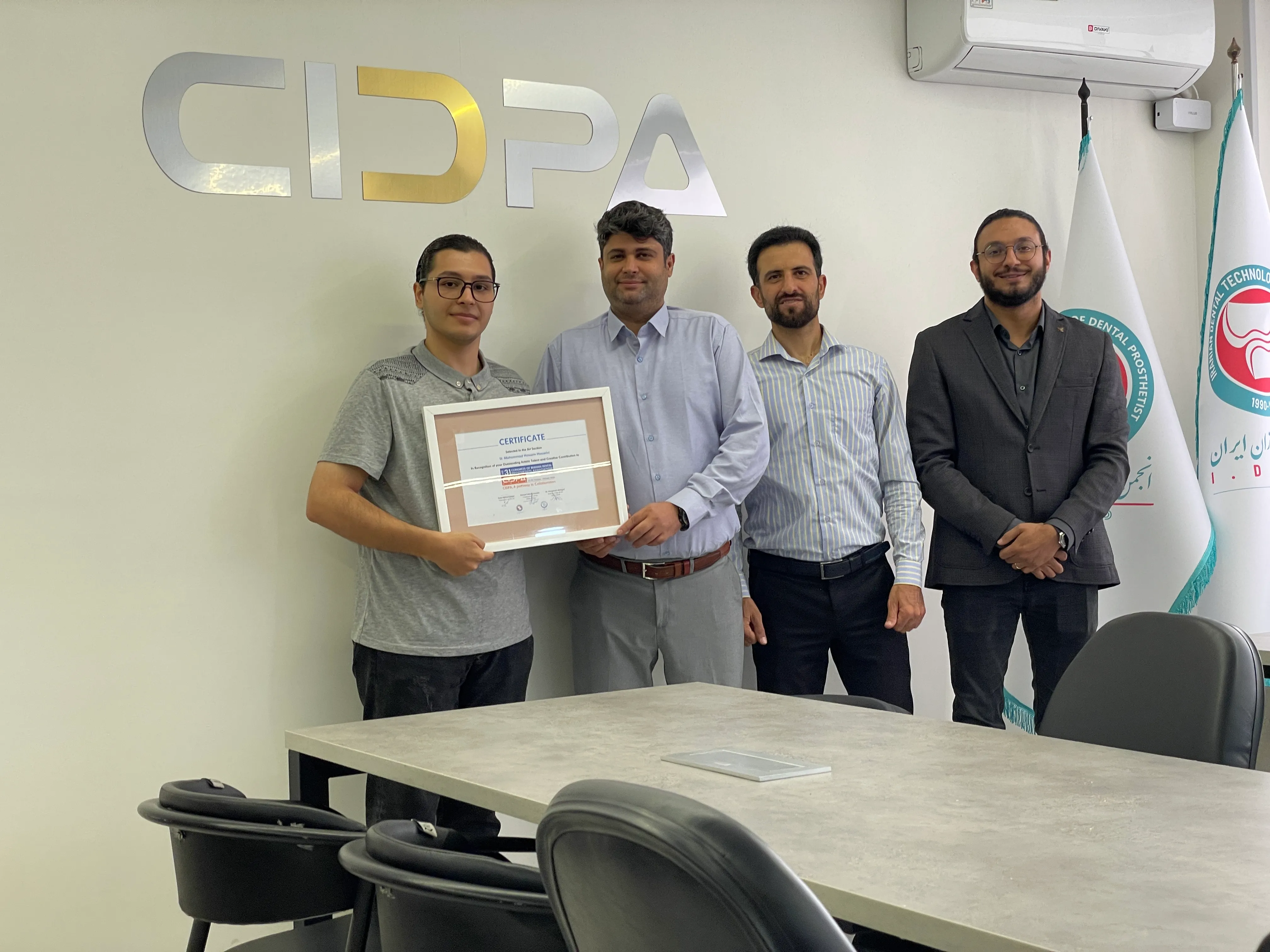 تقدیر از برگزیدگان جشنواره هنری کنگره سیدپا ۲۰۲۴ و تجلیل از تیم اجرایی نشست‌های صنفی