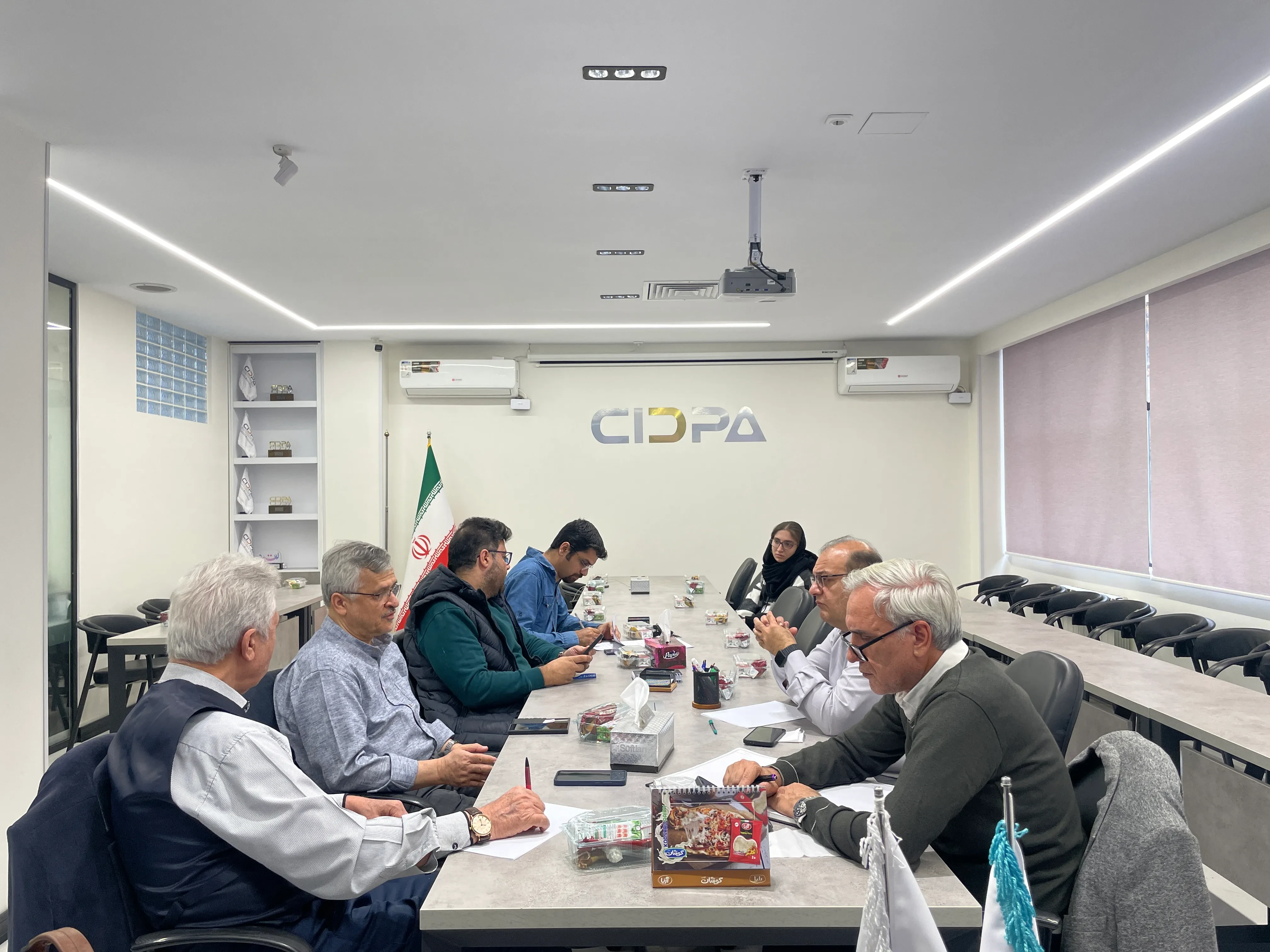 برگزاری جلسه هیأت‌مدیره انجمن علمی دندانسازی ایران در آبان ۱۴۰۴